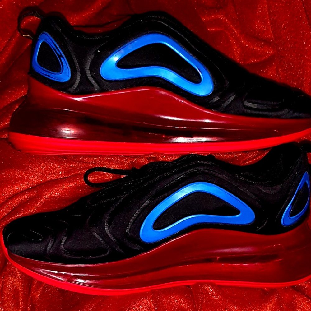 Nike AirMax 720 size 7